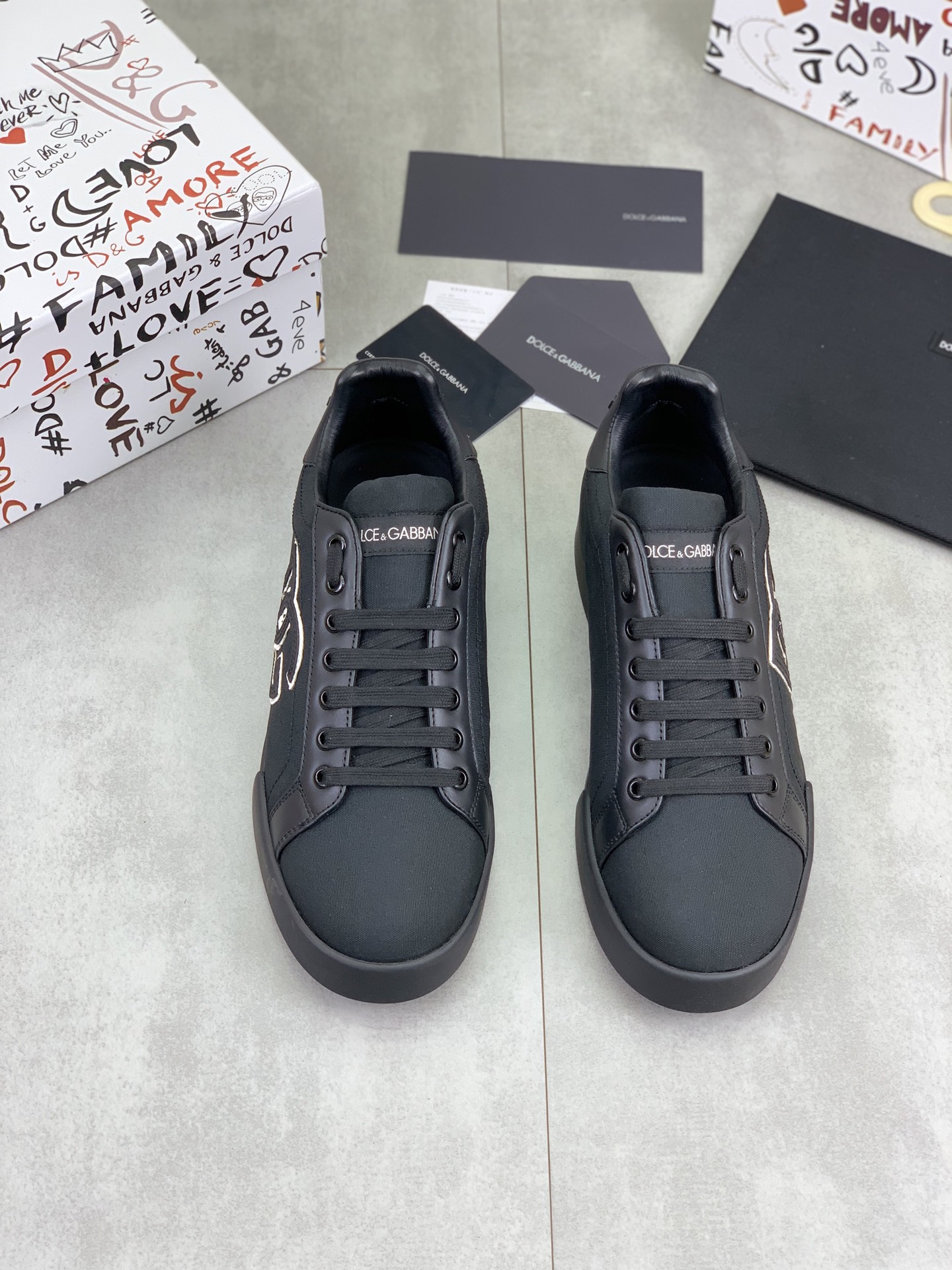 olce & Gabbana shoe